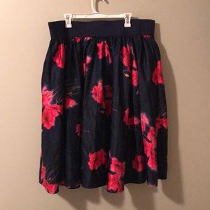 Navy and pink floral skirt with pockets 22/24